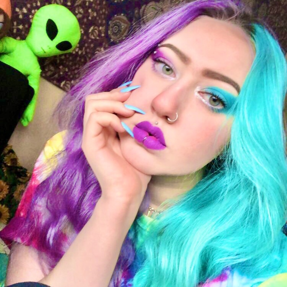 Meet your Posher, Paulina